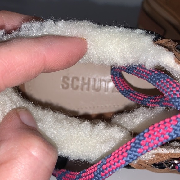Schutz Lucille Faux Shearling Lined Ankle Boot size 6B - Picture 8 of 8